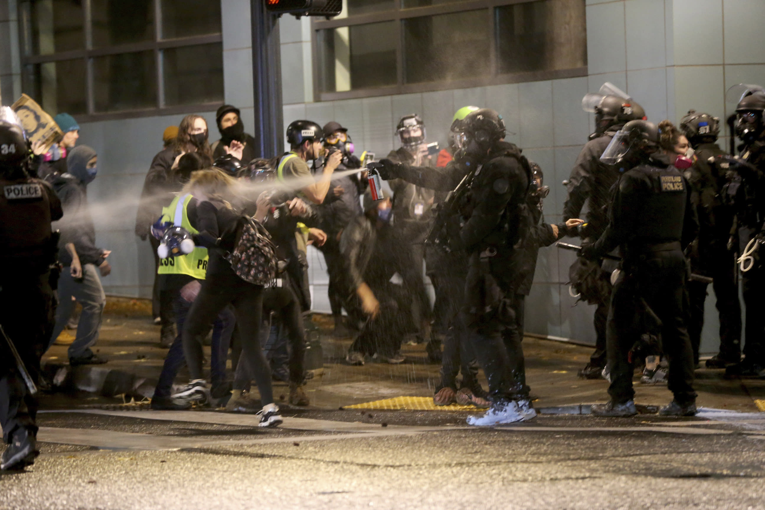 Police Violence At Portland Protest Escalates To Firebombs   65a4760cc3f8a88018dd6c2307bd7508