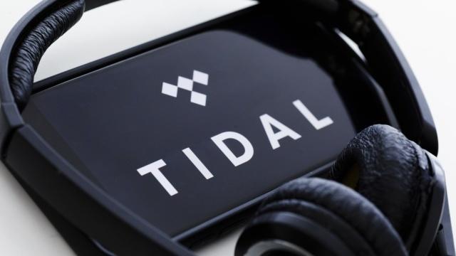 BERLIN, GERMANY - JANUARY 16: In this photo illustration the logo of the music streaming service Tidal ( TIDALHiFi ) is displayed on a smartphone on January 16, 2019 in Berlin, Germany. (Photo by Thomas Trutschel/Photothek via Getty Images)