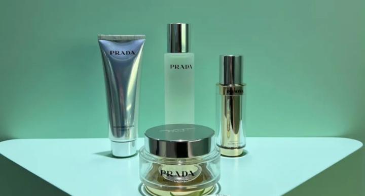 Prada Beauty香港香水及美妝專櫃登場