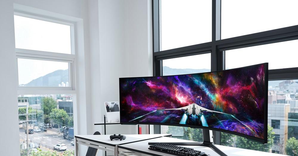 Samsung’s 57-inch ultrawide twin 4K gaming monitor arrives in October for $2,500