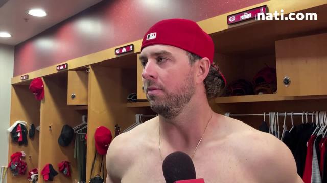 Kyle Farmer discusses the Reds' 20-5 win over Cubs after two-homer game