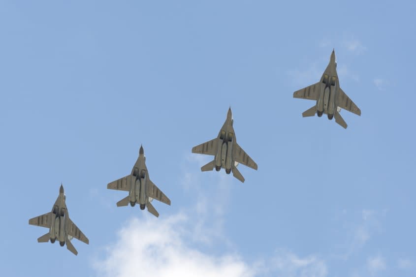 Poland gives MiG fighter jets to the U.S. to give to Ukraine