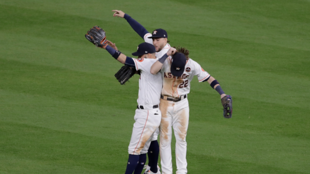 Astros win Game 3 of World Series, 5-3