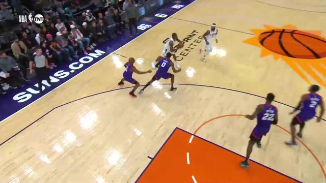 Ivica Zubac with an alley oop vs the Phoenix Suns