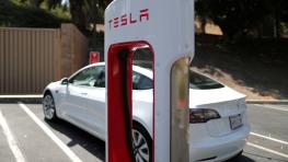 Tesla needs to focus more on 'car company problems': Analyst