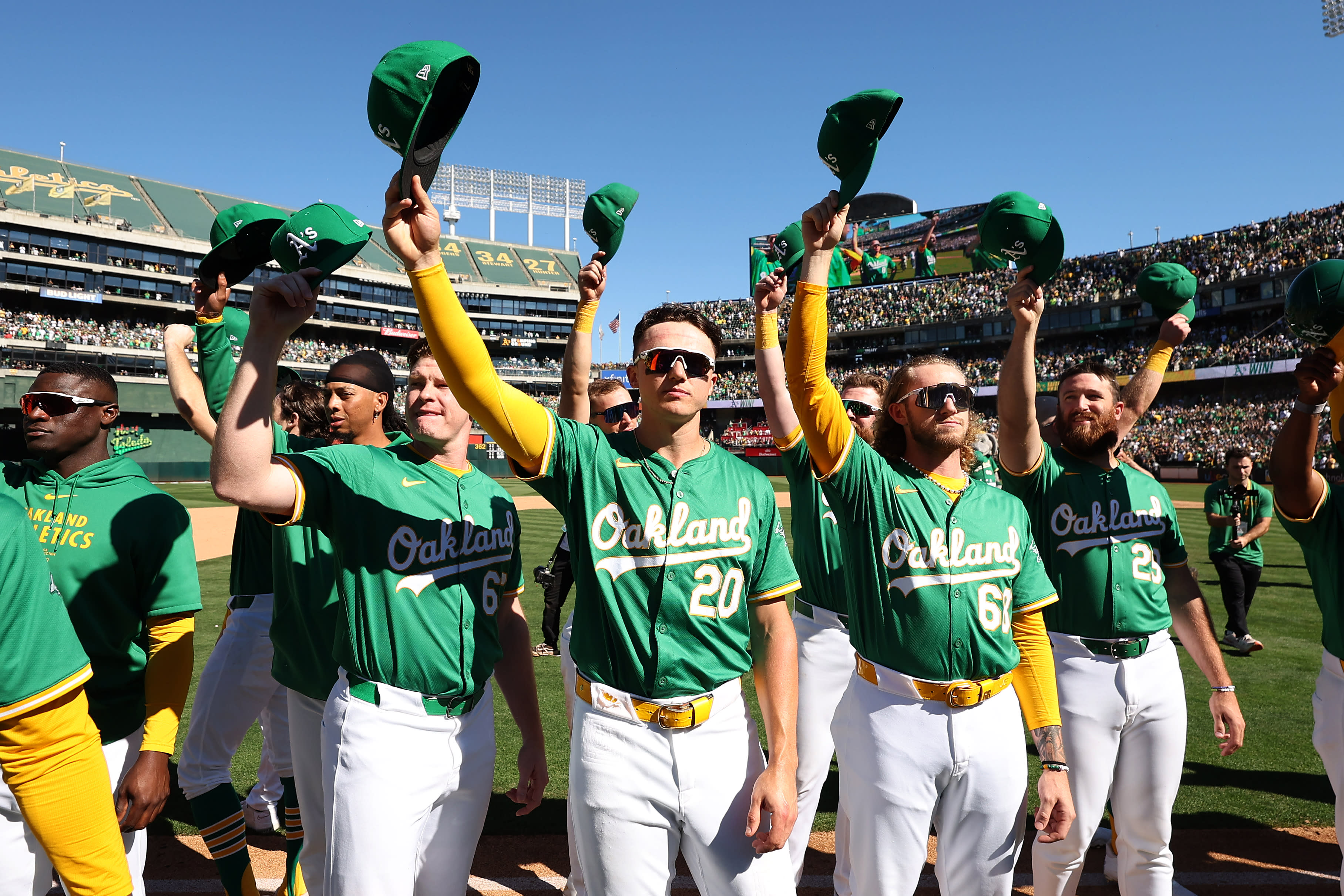 Yahoo Sports AM: "Today there is crying in baseball"