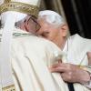 &quot;Benedetto XVI si sta spegnendo come una candela&quot;, il segretario Gänswein racconta Ratzinger