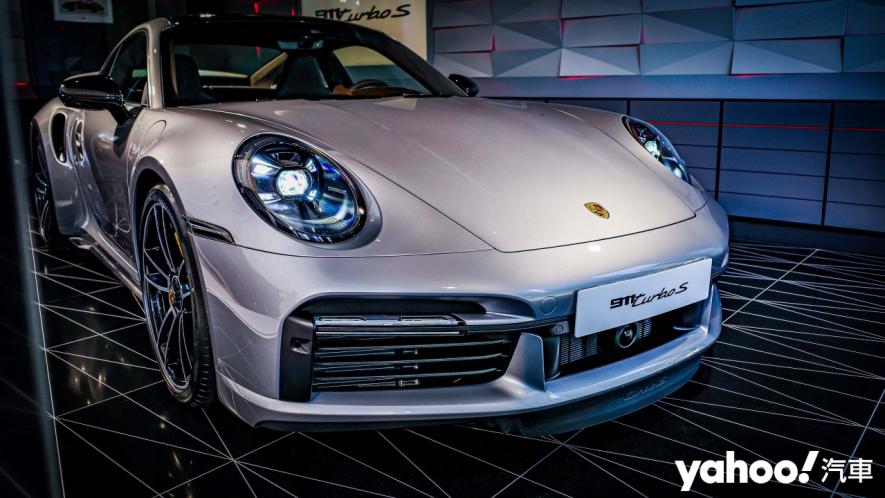 量產公路蛙王台灣首現！Porsche 911 Turbo S領銜新竹概念店開幕！ - 2