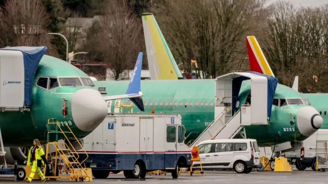 Boeing gets a welcome respite with $10 billion bond offering