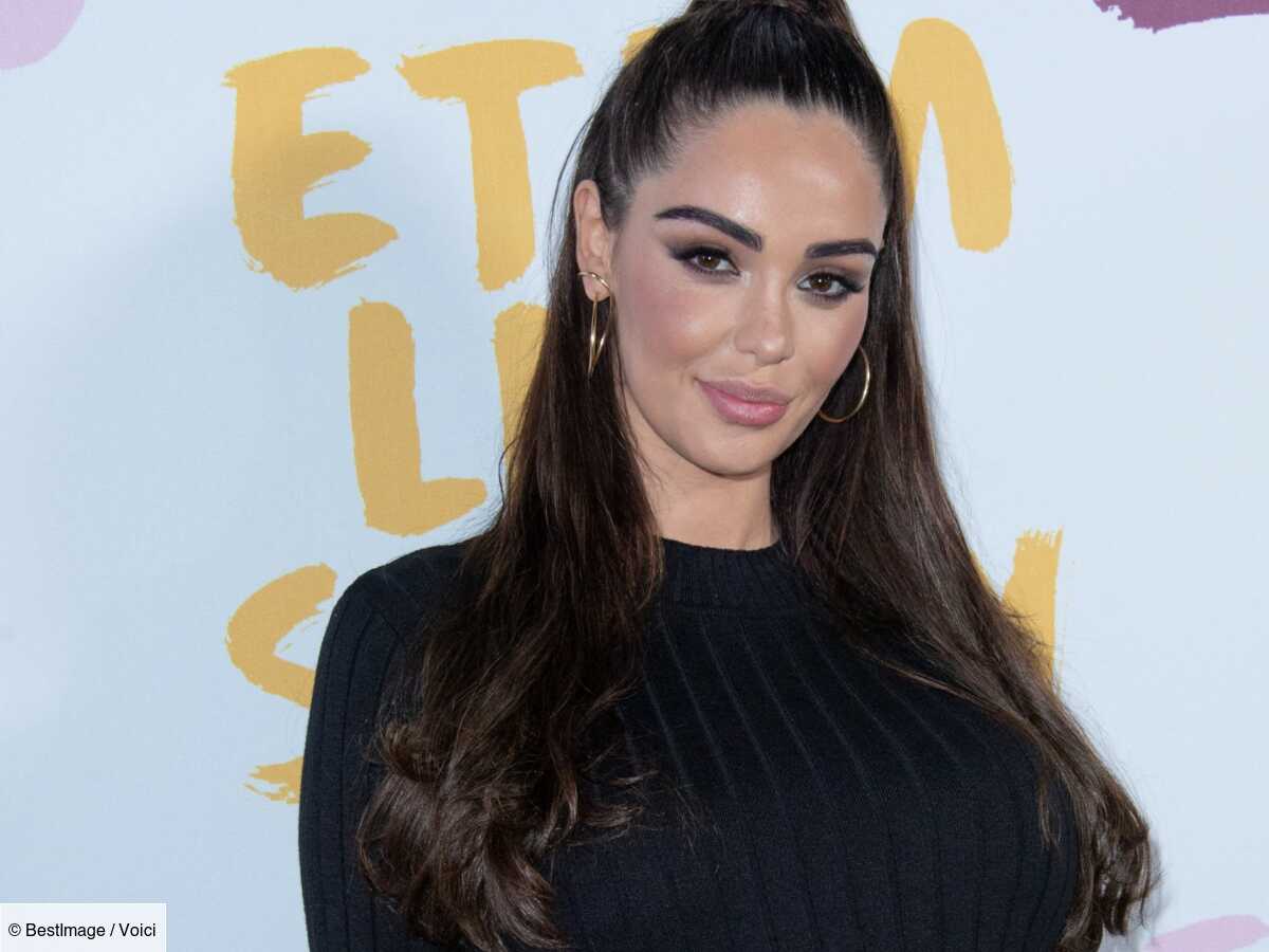 Photo Nabilla En Voyage Avec Son Mari Et Son Fils Pourquoi Les Internautes Crient Au Scandale