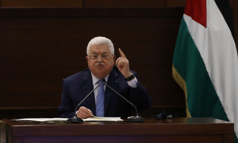 Abbas fights Fatah disagreement ahead of Palestinian election