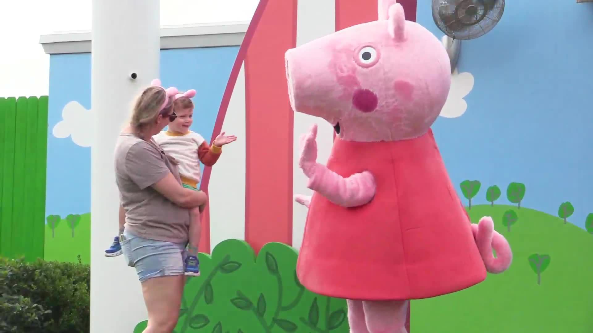 Peppa Pig Visits the Botanical Gardens 