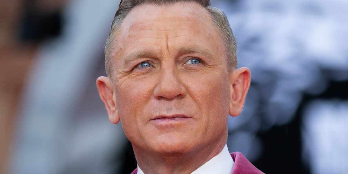 top no bias entertainment news stories, Daniel Craig Recalls When Queen Elizabeth Made Fun Of Him, subscribe to News Without Politics