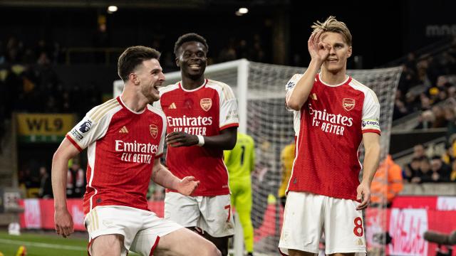 PL Update: Arsenal sit atop table