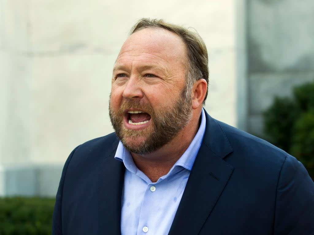 Alex Jones says Trump is either ignorant or ‘one of the most evil men who ever l..