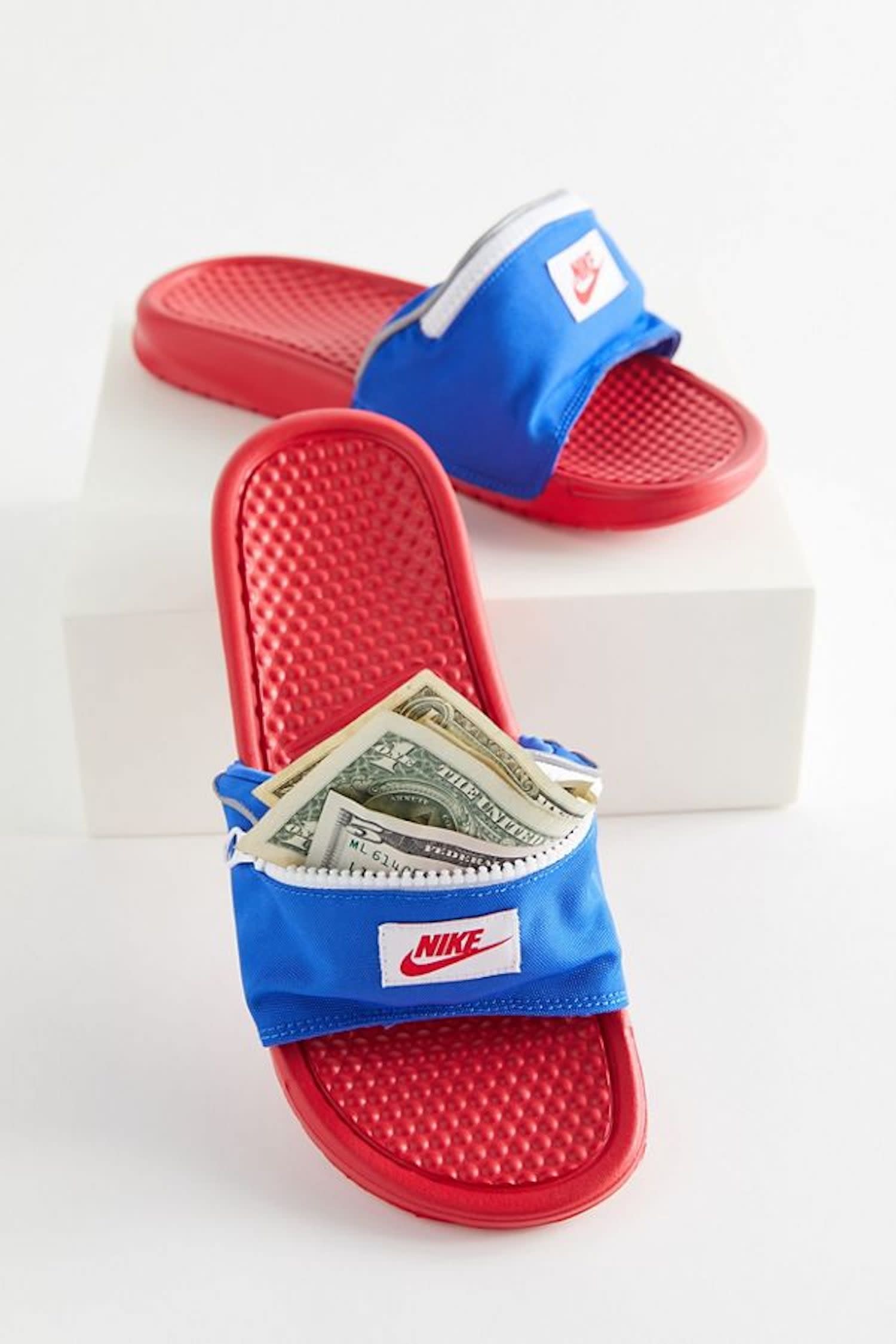 nike slides with the zipper