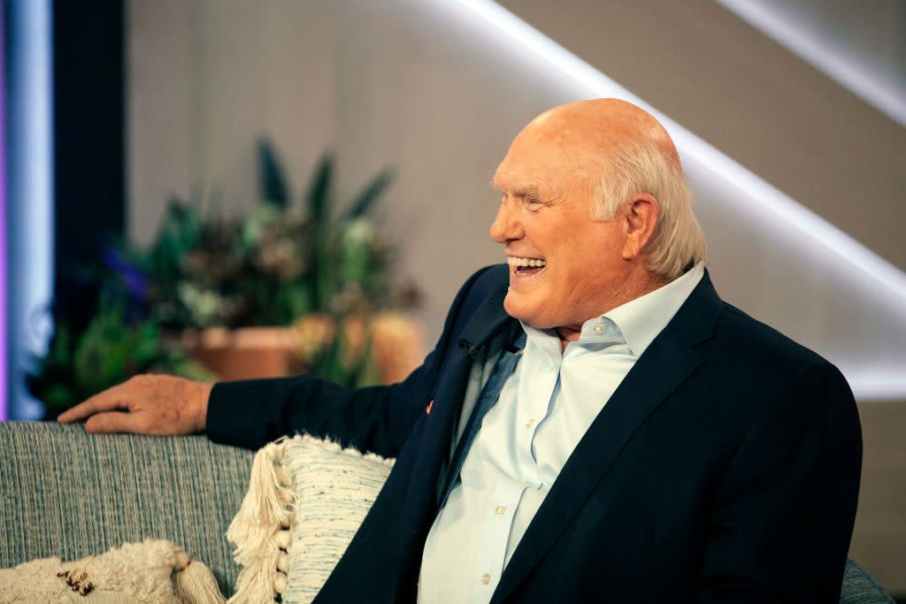 'Fox NFL Sunday' broadcaster Terry Bradshaw reveals cancer diagnosis in on-air address