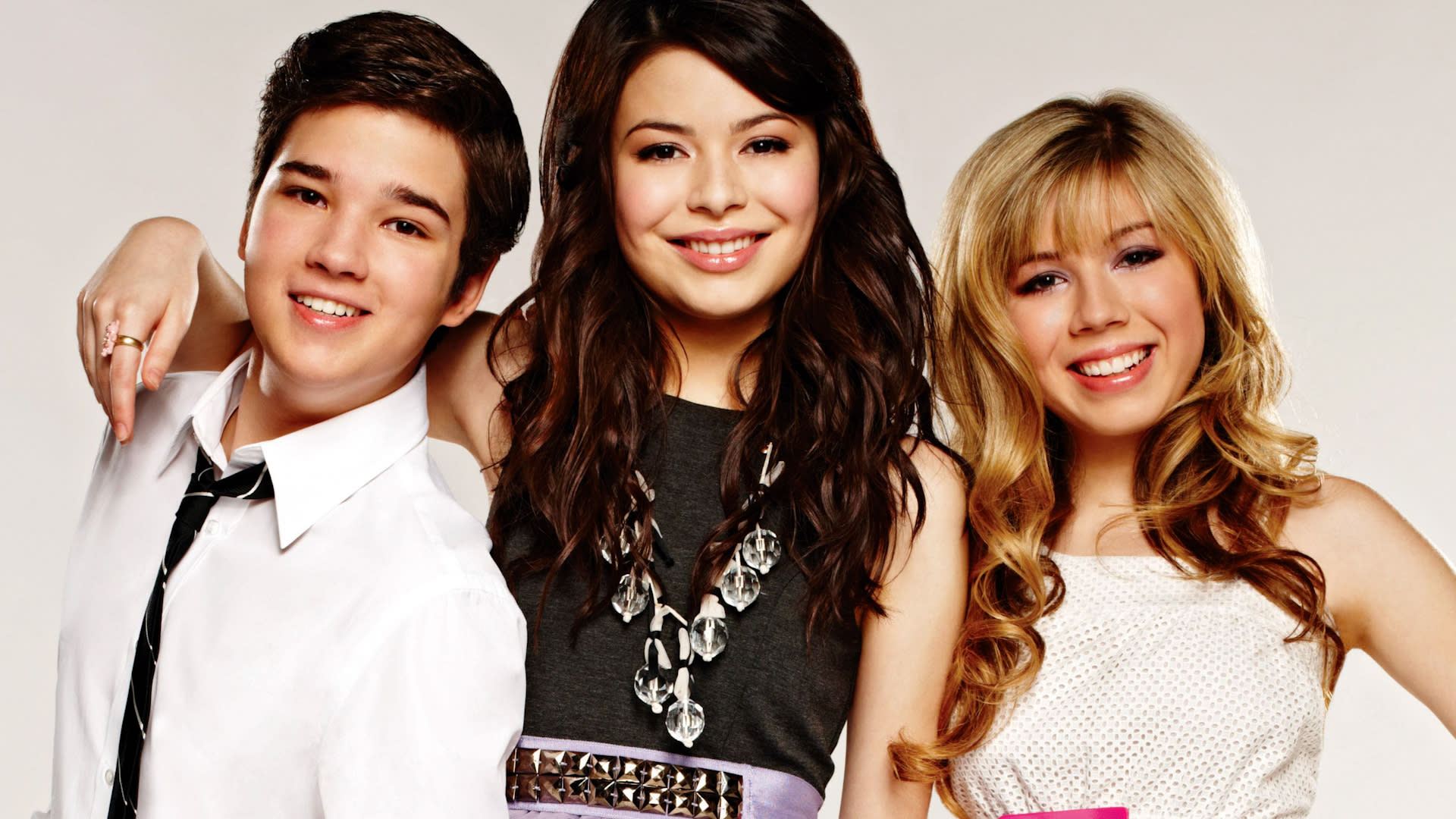 Icarly Freddie Sam Porn Captions - iCarly 's Jennette McCurdy Recalls Her Time With Miranda Cosgrove Before  Quitting Acting