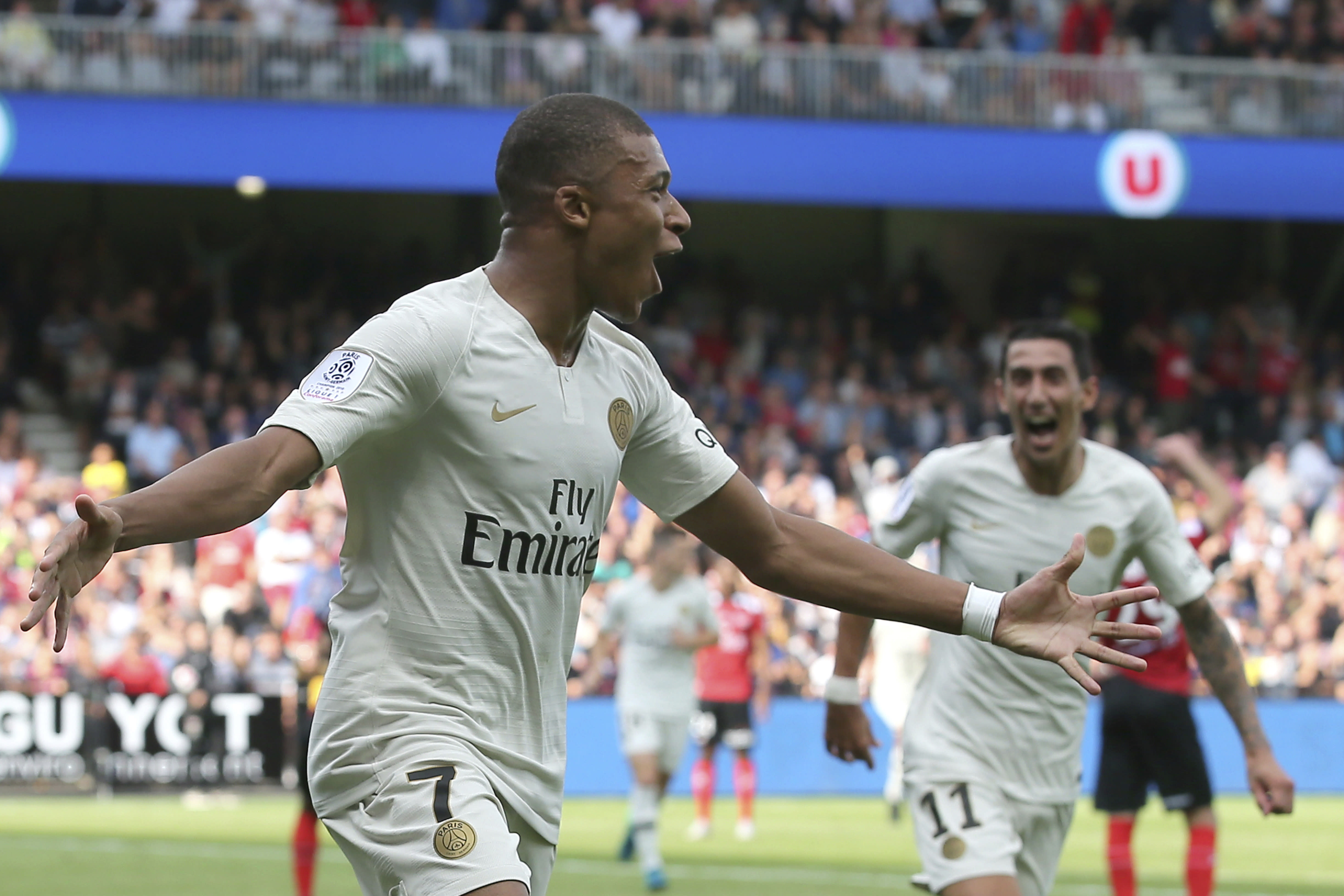 Mbappe scores 2 as PSG wins 3-1 with VAR reprieve