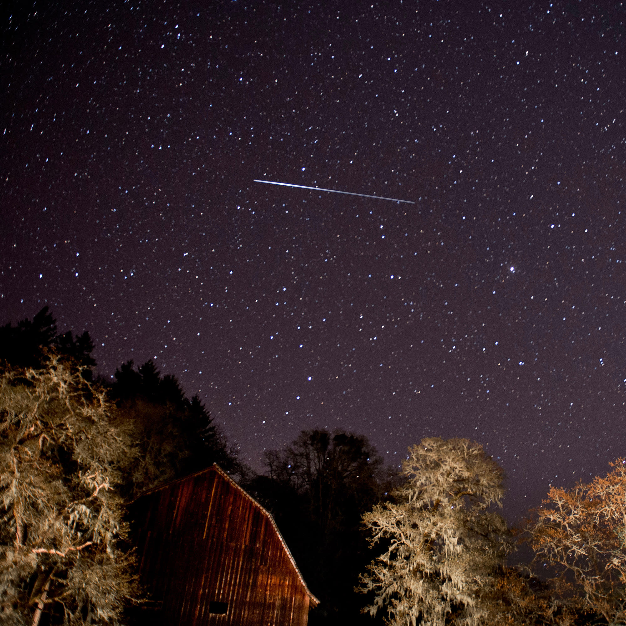 Shooting stars will light up the night sky tonight — here's how to watch