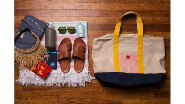 Lululemon shoppers love this 'perfect' $68 tote bag for travel