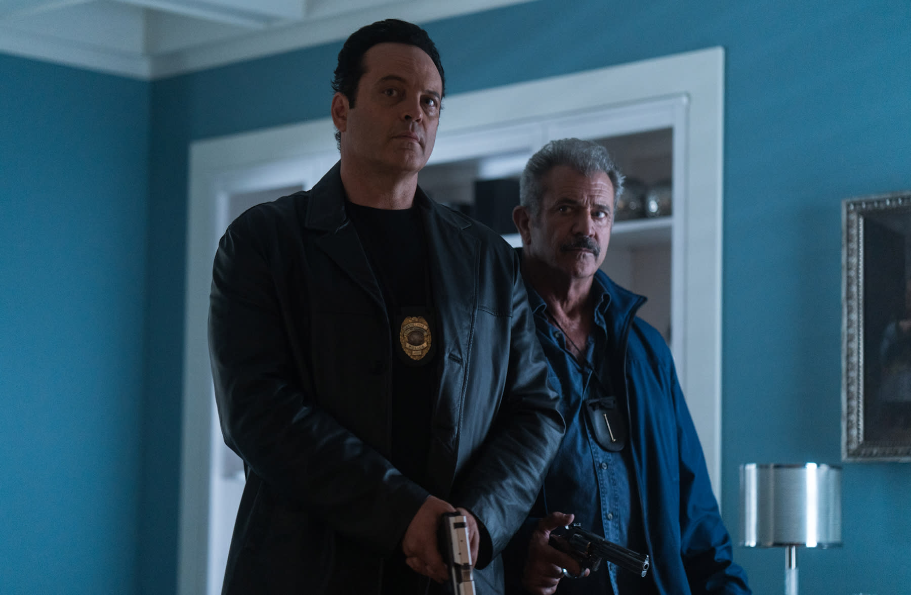 Dragged Across Concrete Review: Pulp Crime Drama, Straight No Chaser