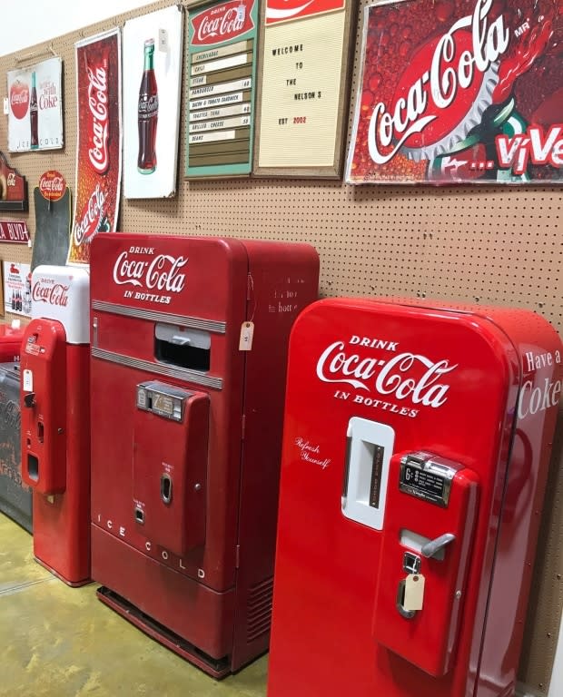 Download Coca-Cola memorabilia auction tonight features over 1,000 vintage items