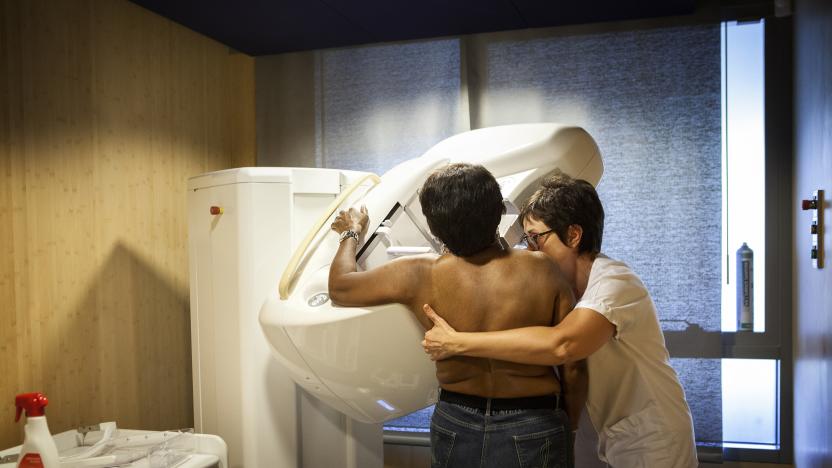 Radiology center, France, technician carries out a routine mammogram. (Photo by: BSIP/Universal Images Group via Getty Images)