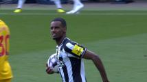 Isak slots home Newcastle's equalizer v. Blades