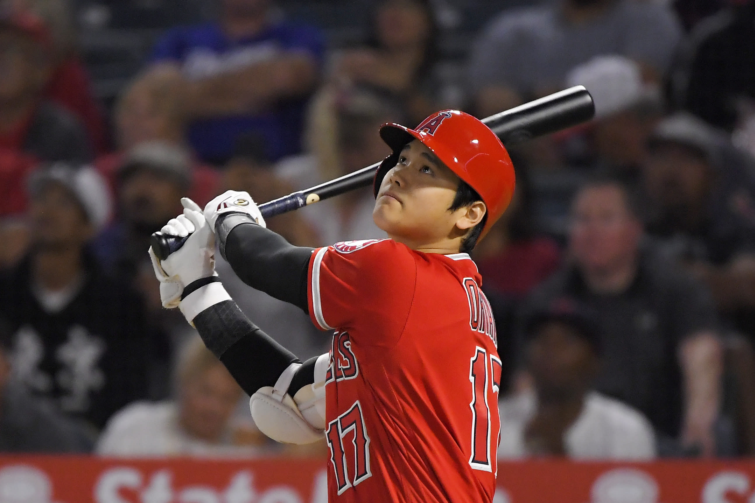 Shohei Ohtani to have surgery on kneecap, miss rest of year