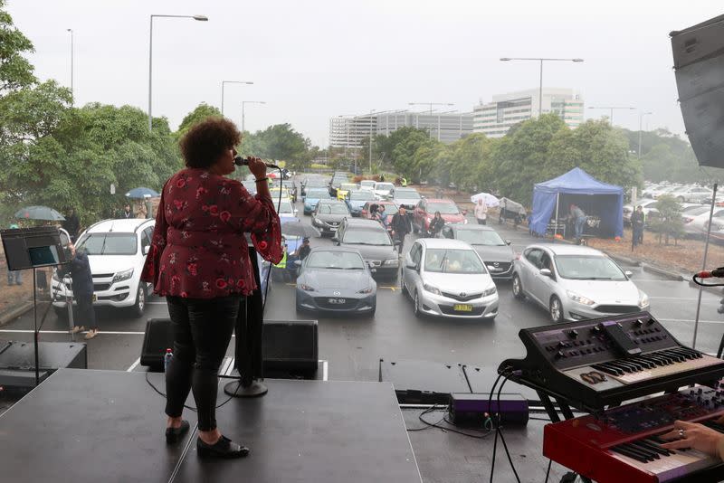 Sydney fans enjoy live concert at COVID-safe drive-in