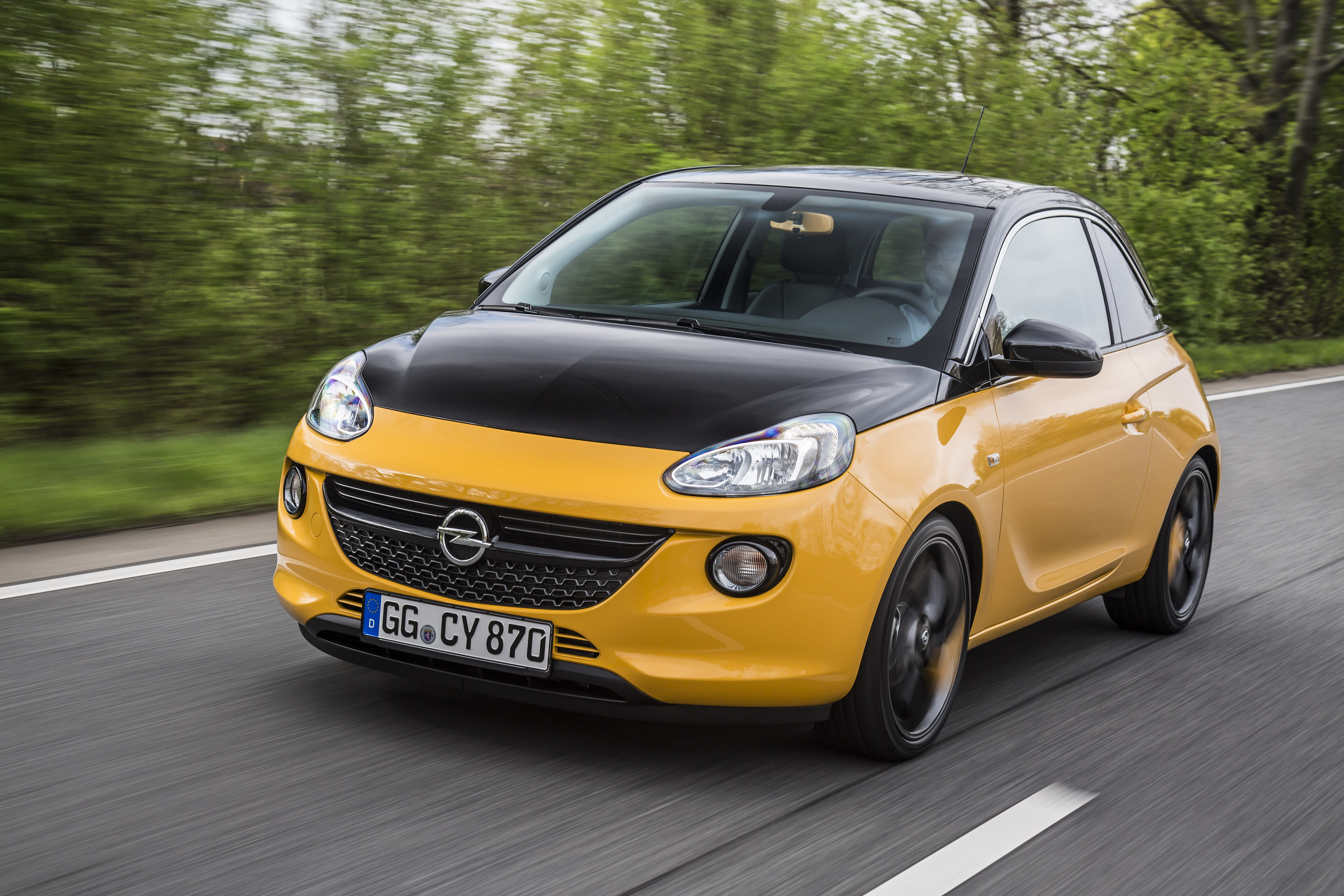 Opel Adam 2020: scheda tecnica e prezzo della citycar tedesca