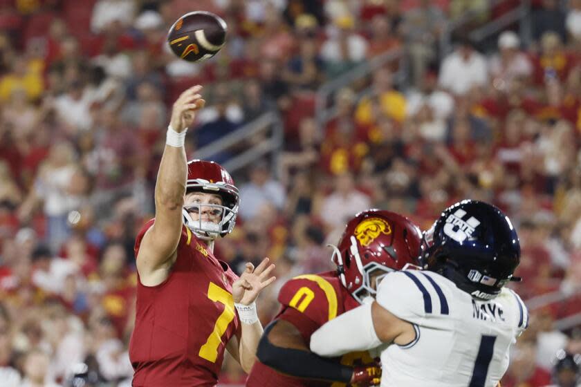 Miller Moss and USC play lights out in blowout victory over Utah State