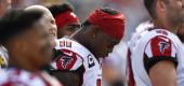 Atlanta Falcons wide receiver Julio Jones, center. (Getty Images)