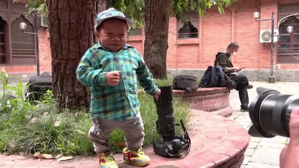 Shortest person in the world - Dor Bahadur Khapangi: Shortest male teen in  the world