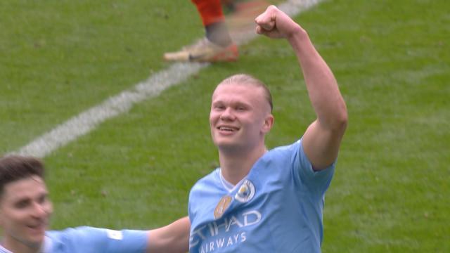 Haaland's penalty gives City 3-0 lead v. Hatters