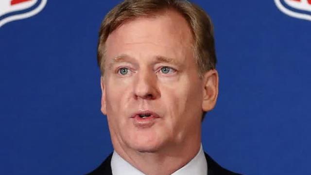 Civil rights groups urge Roger Goodell, NFL to reverse national anthem policy