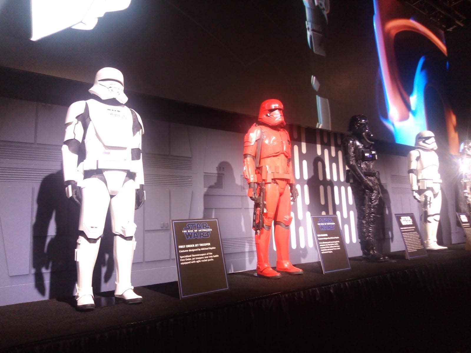 New 'Star Wars: Rise Of Skywalker’ Stormtroopers debut at D23 Expo - Yahoo Entertainment