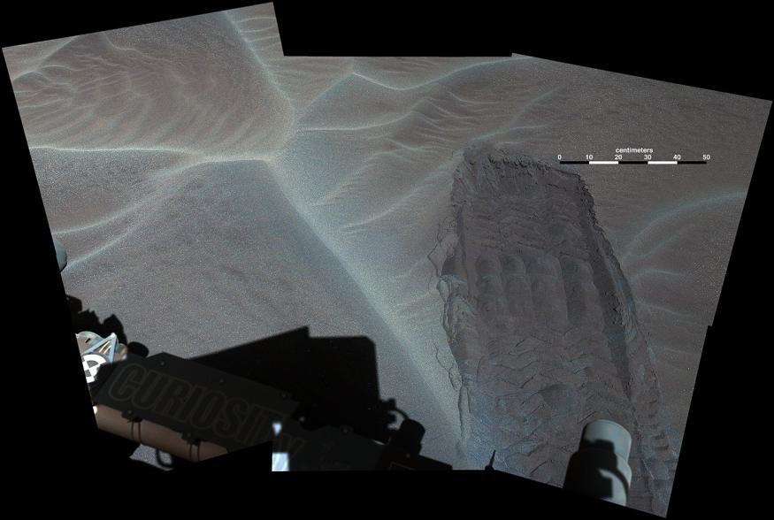 Curiosity rover snaps a detailed look at sand dunes on Mars