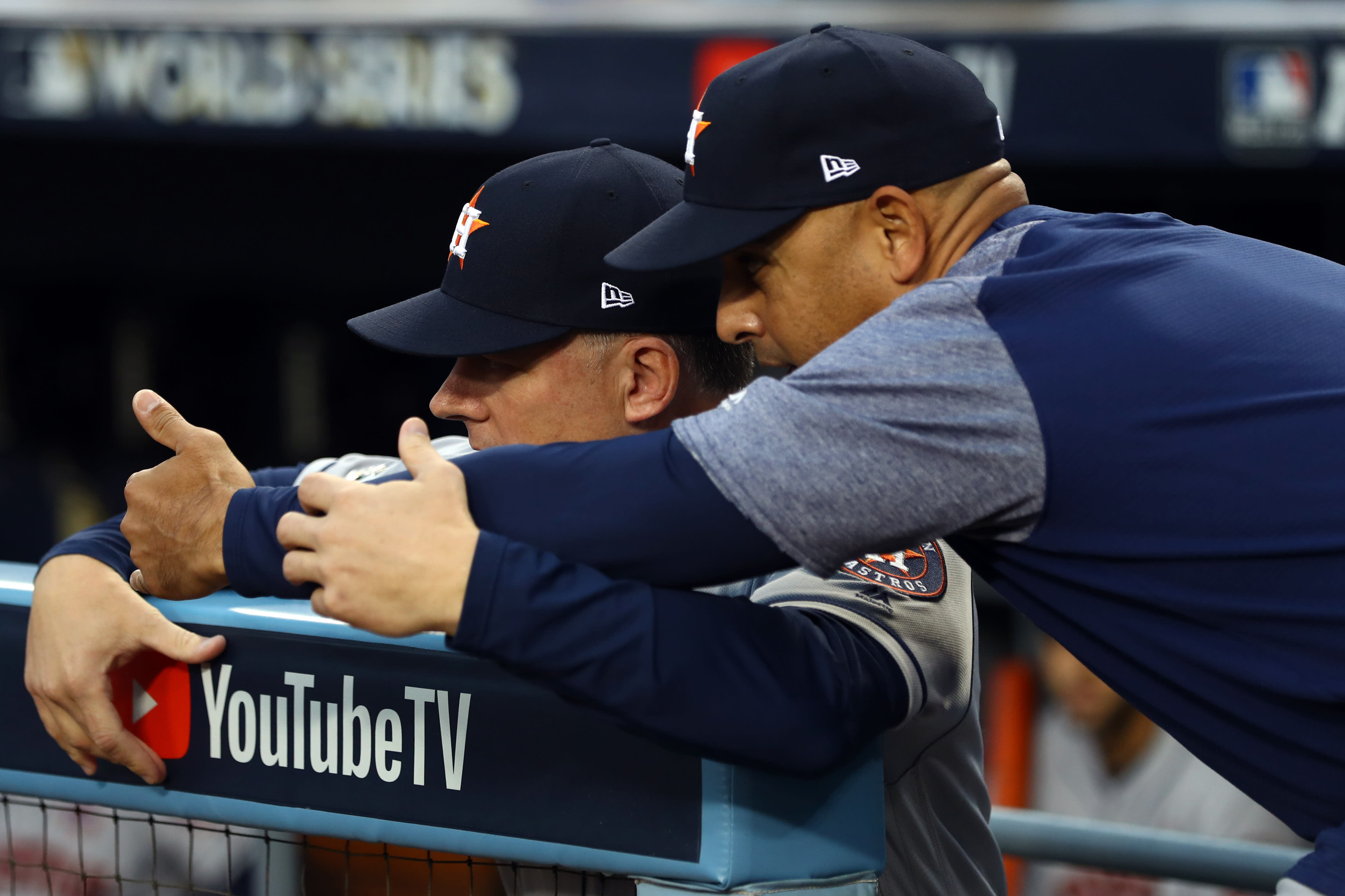 A.J. Hinch Reflects on Houston Astros 2017 Sign Stealing Scandal - Sports  Illustrated Inside The Astros