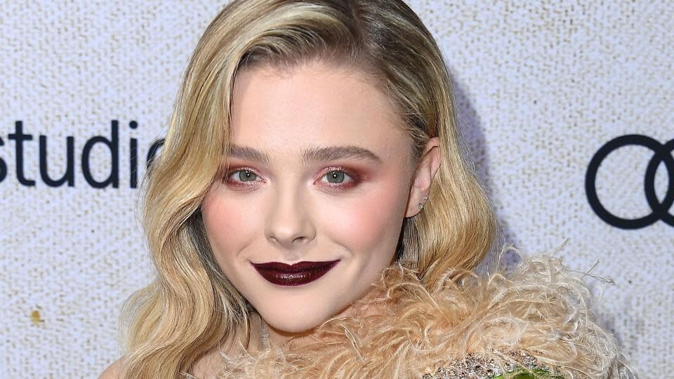 Chloe Grace Moretz Spotted Kissing Model Kate Harrison