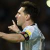 Tifosi dell&#39;Argentina in piazza per Messi: &quot;Non te ne andare Leo&quot;