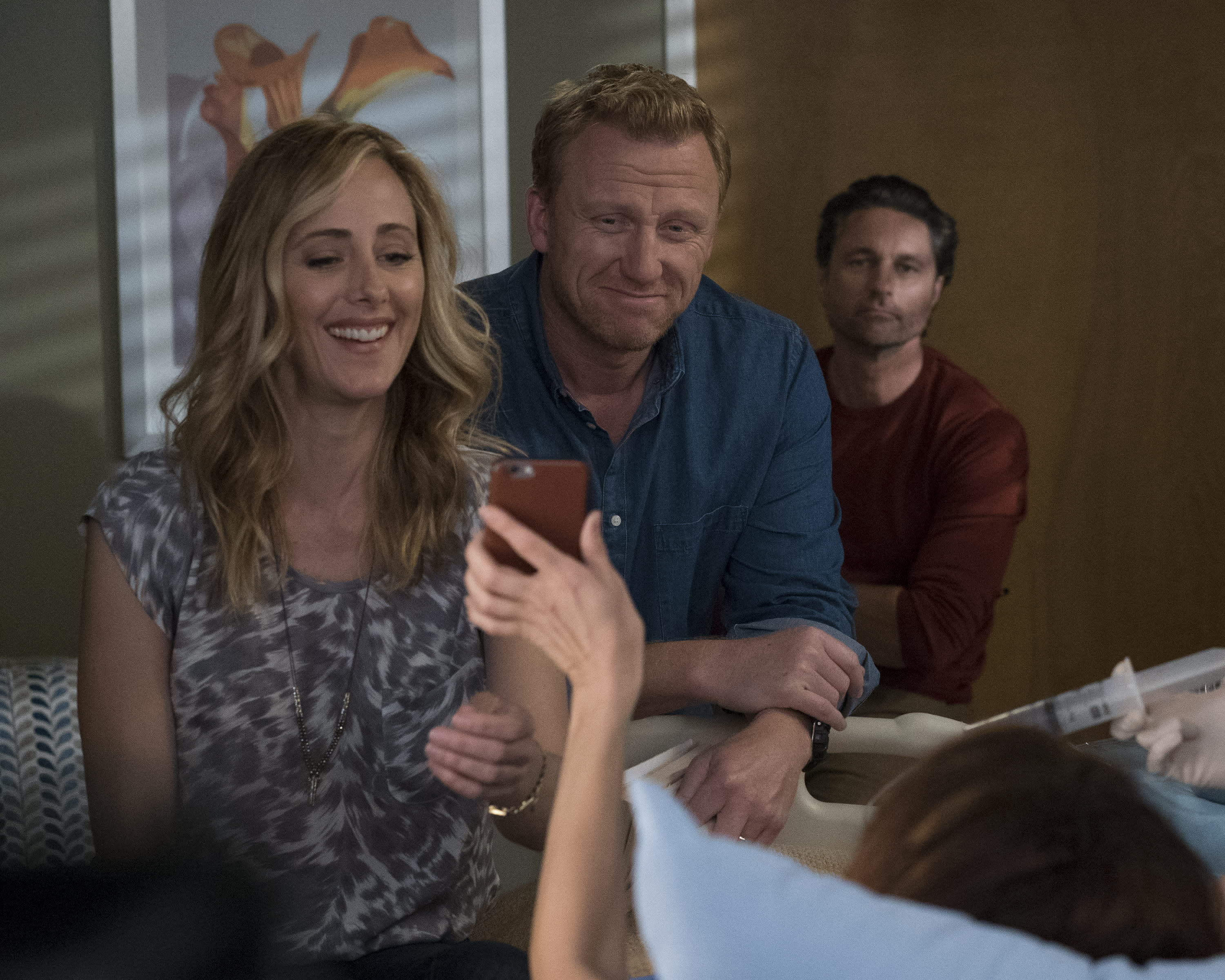 ‘Grey’s Anatomy’ to Bring Back Kim Raver as Series Regular for Season 15