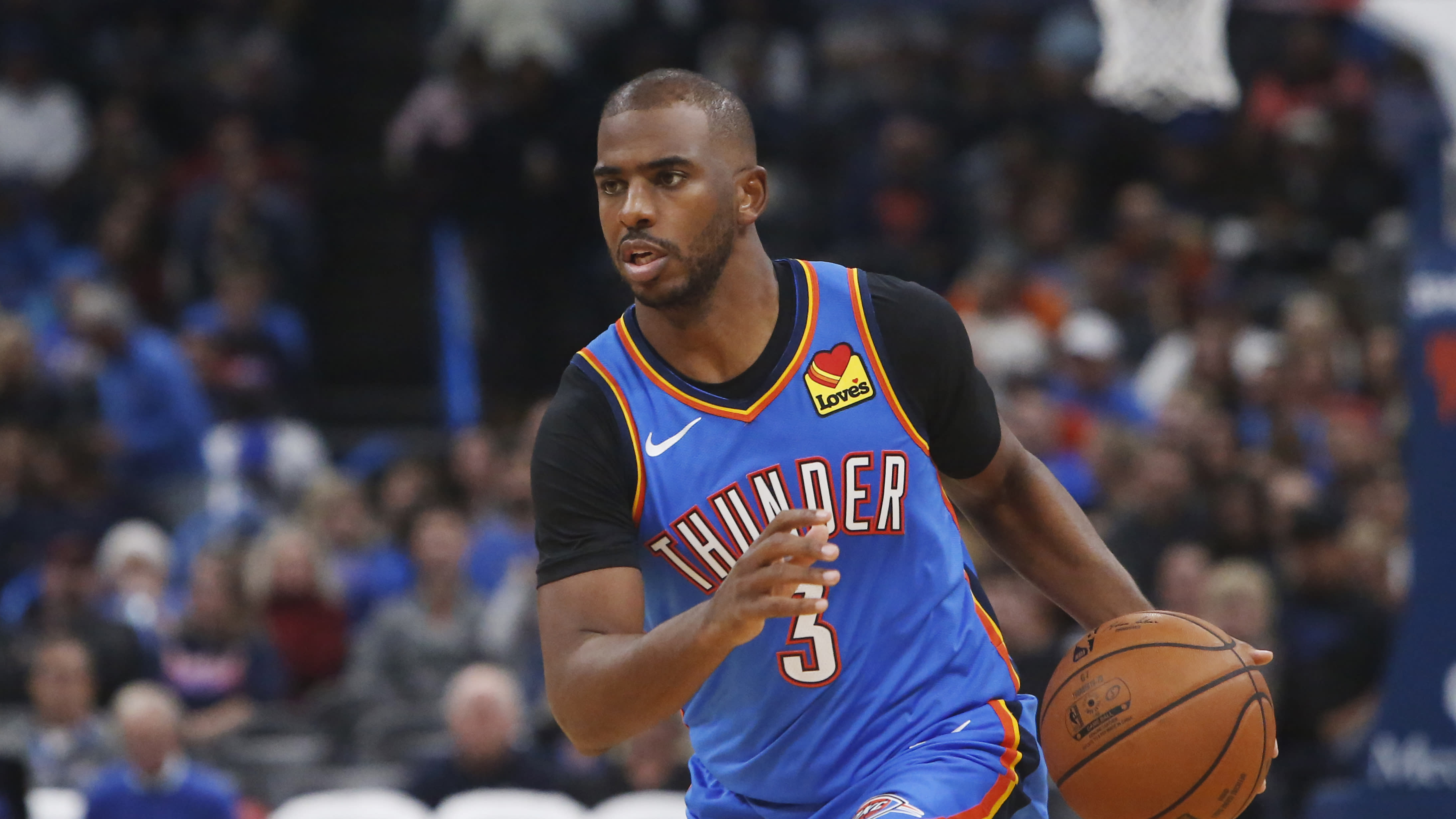 Chris Paul gets standing ovation in return to Houston