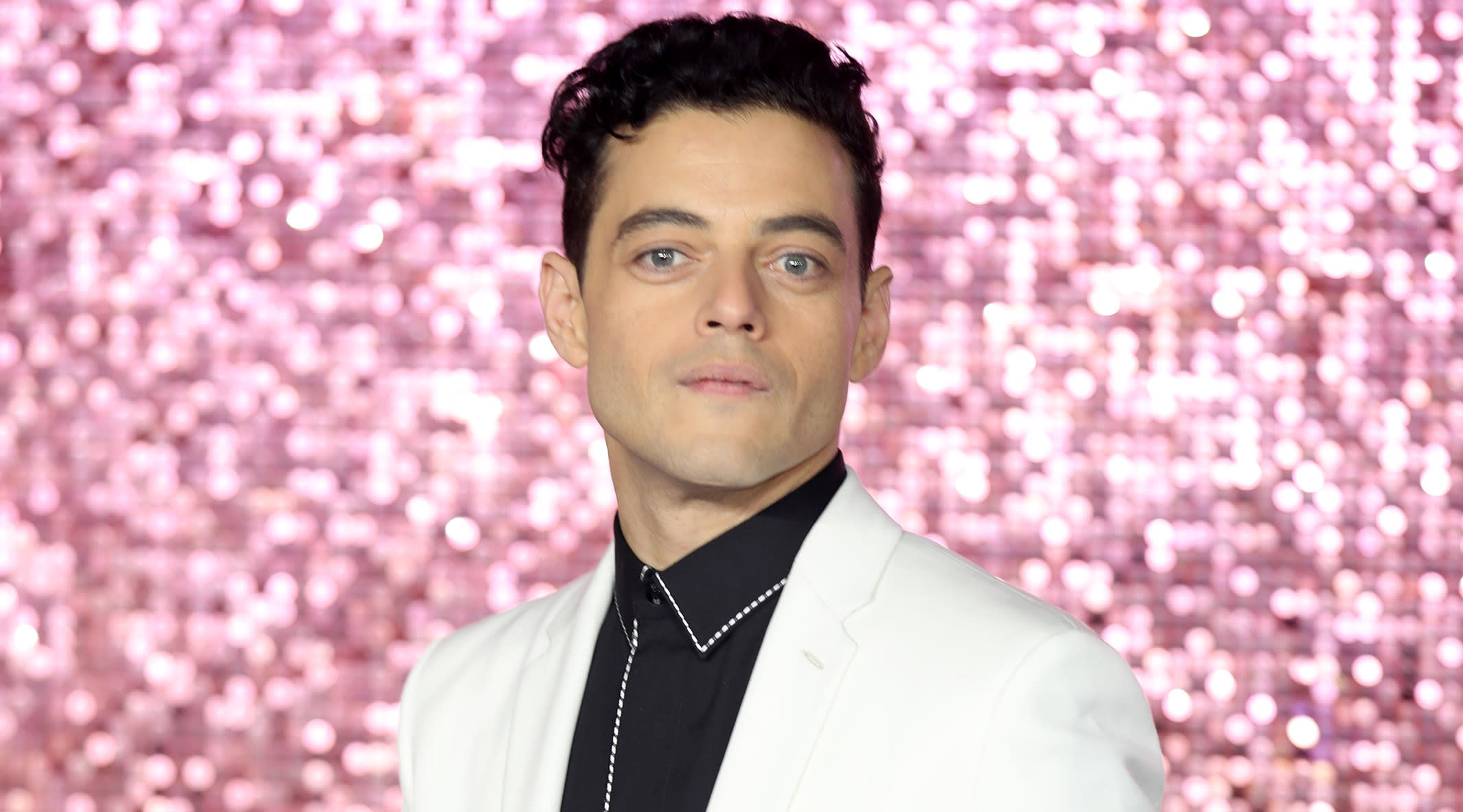 rami-malek-has-an-identical-twin-our-minds-are-blown