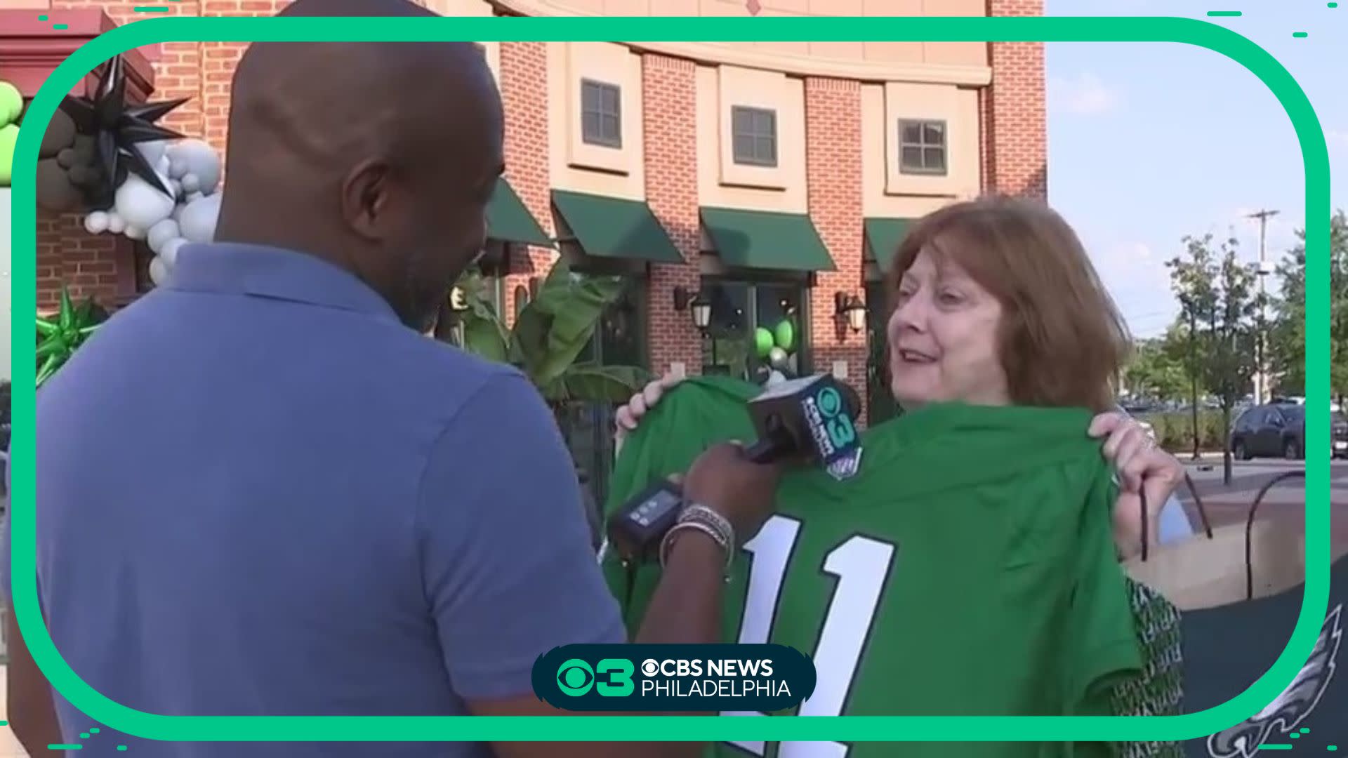 Eagles fans get ready for the last preseason game at the Linc 