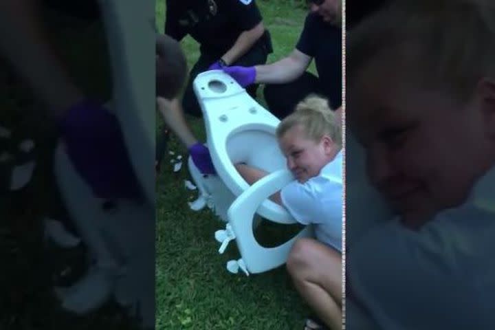 Poor Woman Got Her Hand Stuck In A Toilet So Badly That She Had To Call