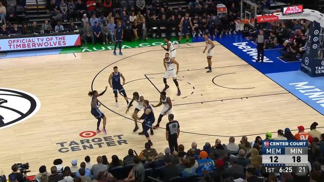 Brandon Clarke with an alley oop vs the Minnesota Timberwolves