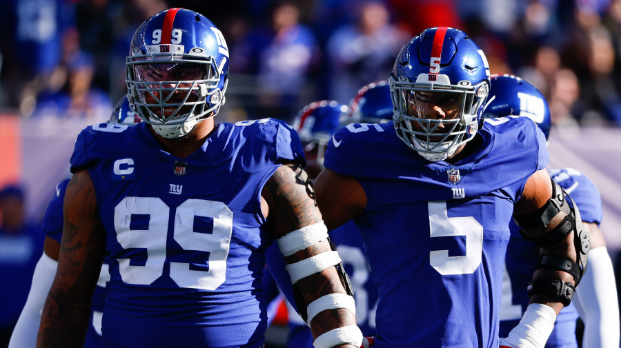 New York Giants defensive end Leonard Williams (99) enters the