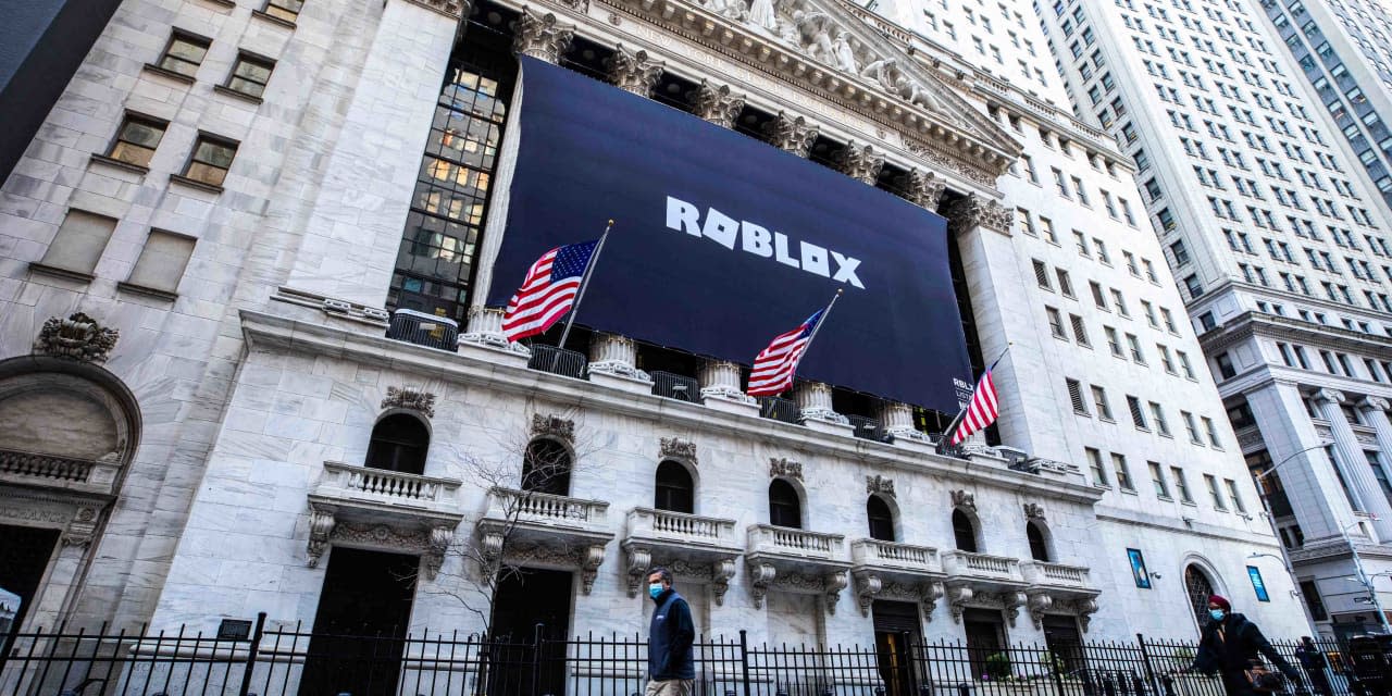 Roblox Stock Clears Buy Point On 'Growing Audience Platform' Amid 74% Run